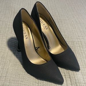 Guess black heels size 6